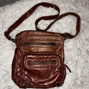 Crossbody handbag